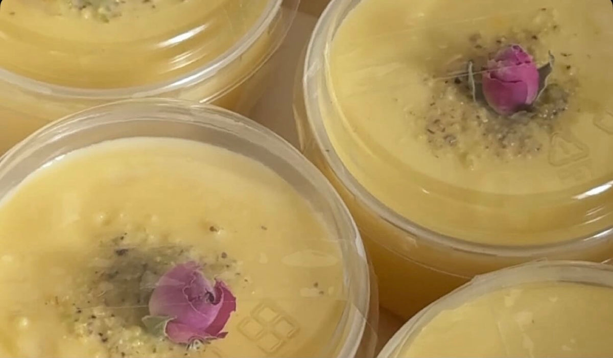 Custard with cake